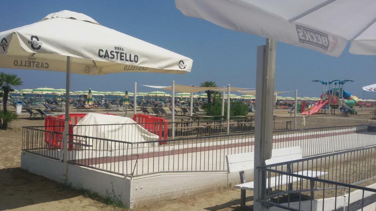 Domus Maris Viserba, Spiagge E Centro A 100 Mt, Promo Maggio Fiera Macfrut, Fieravicola, Expo Dental, Meeting Ріміні Екстер'єр фото